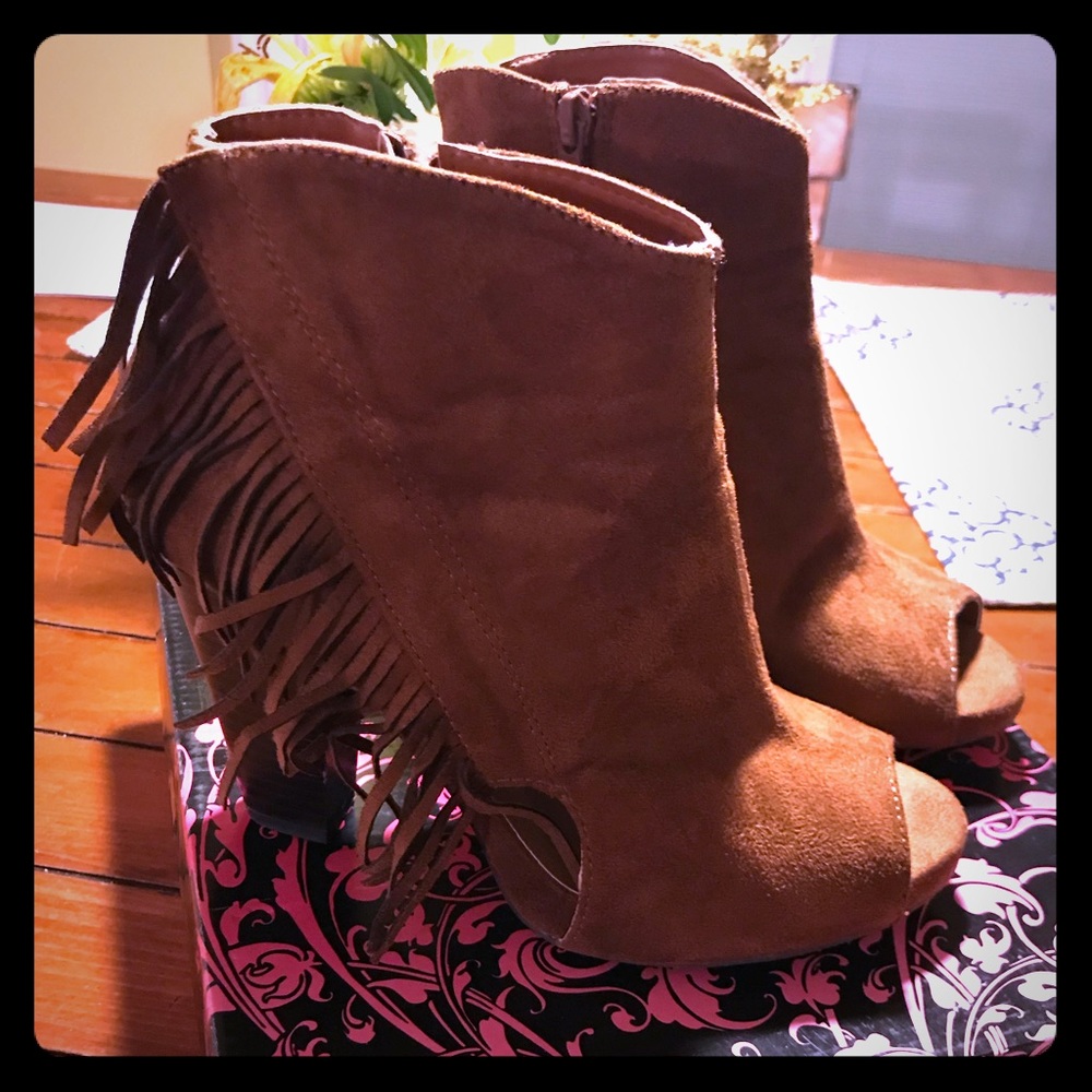 Qupid fringe booties